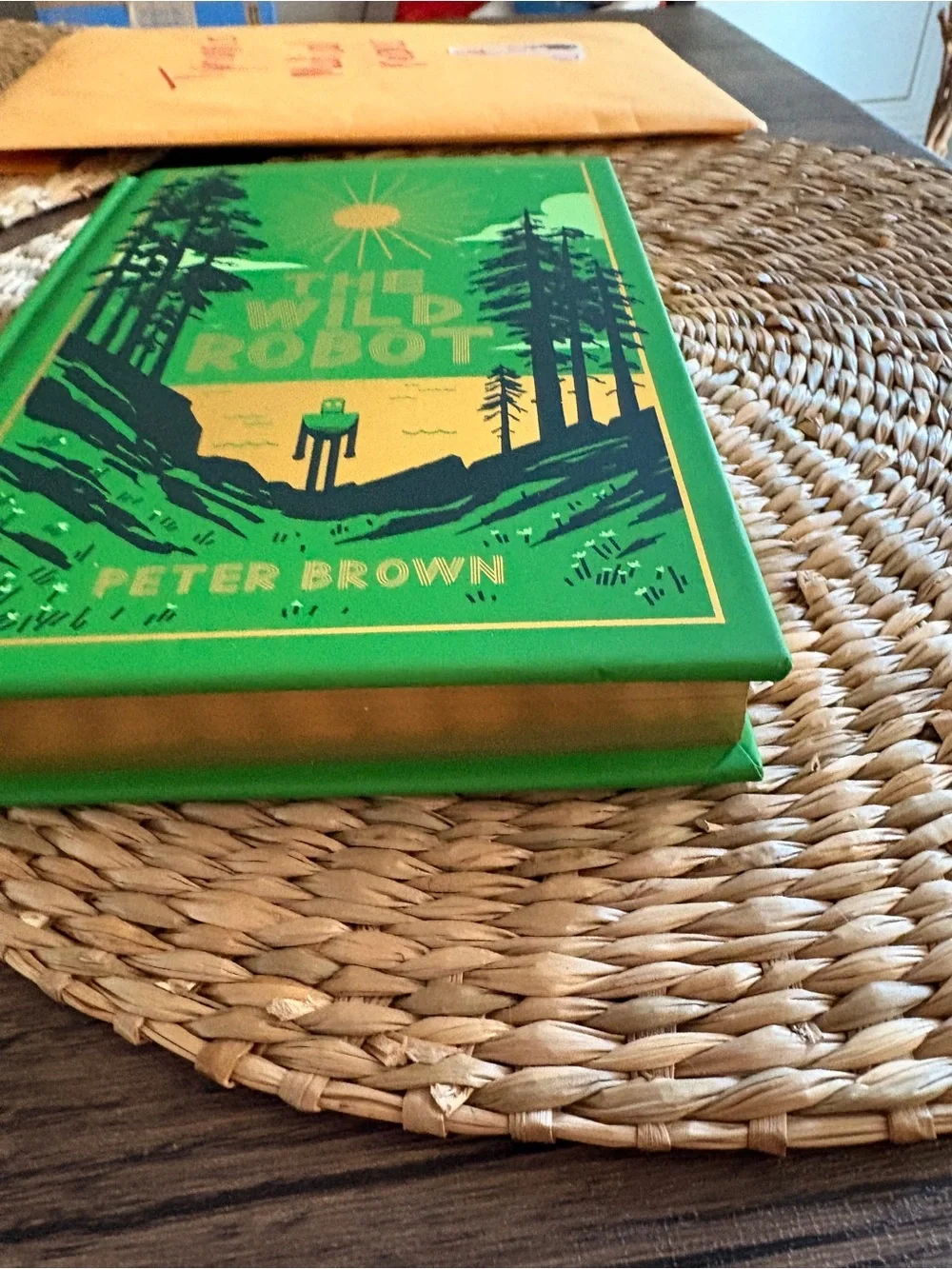 The Wild Robot collectors edition gold foil